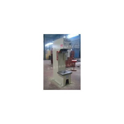 滕州泰力數(shù)控化機(jī)床500T單臂油壓機(jī) 壓力機(jī) | 四柱液壓機(jī) | 龍門液壓機(jī) |折彎?rùn)C(jī) | 拉伸機(jī) | 壓花機(jī)