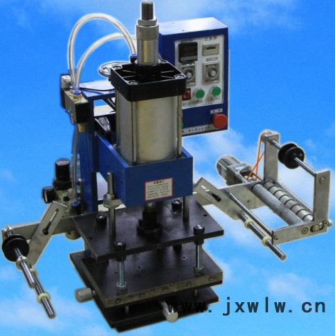 供應(yīng)紙類包裝品燙字機(jī)，塑料燙金機(jī) 弘昊鑫科技紙類包裝品燙字機(jī)，紅包燙金機(jī)