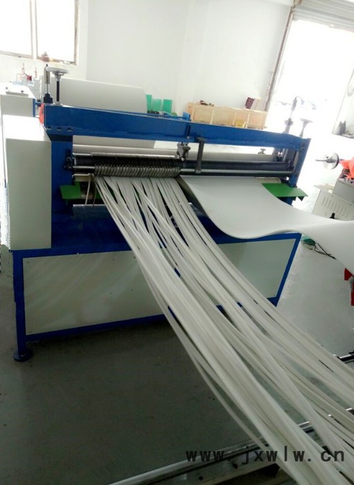 廠家生產(chǎn)泡棉放卷自動(dòng)分條機(jī) 珍珠棉橡膠海棉密封圈分切機(jī)價(jià)格可定制