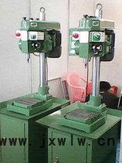 供應(yīng)金葉6510五金沖孔機(jī),自動(dòng)打孔機(jī),油壓鉆孔