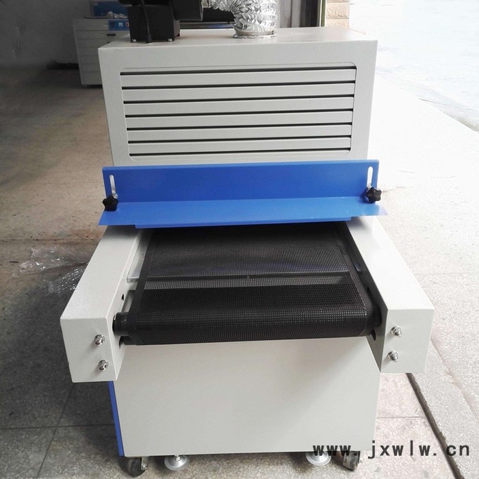 復(fù)合板樹(shù)脂光固機(jī) 門(mén)板玻璃涂油機(jī)半光式uv固化機(jī) 木工機(jī)械配件 非標(biāo)定做 廠家定制