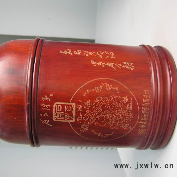江蘇二氧化碳打標(biāo)機(jī)價(jià)格，非金屬打標(biāo)機(jī)，木頭刻字機(jī)，皮革打標(biāo)，玻璃刻字打標(biāo)