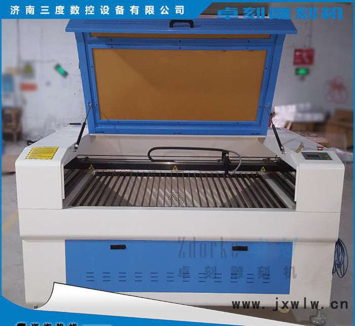 壓克力激光切割機 ZK1390水晶字激光雕刻機 免費培訓(xùn)