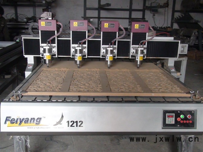 供應(yīng)飛揚(yáng)1325浮雕木工雕刻機(jī)