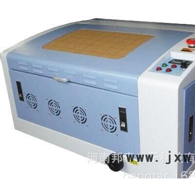 直銷高精度工藝品激光雕刻機3040皮革木工雕刻機