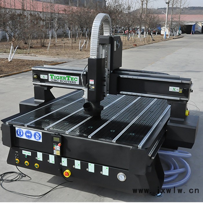 廣告雕刻機(jī) 1325雕刻機(jī)cnc復(fù)合材料雕刻機(jī)密度板電木板PP板雕刻機(jī)