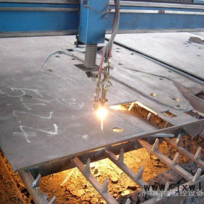1530等離子切割機  **耐用  操作簡單