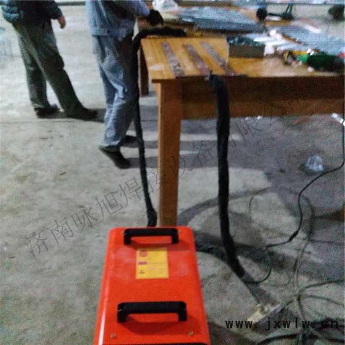 DN3系列手持式點(diǎn)焊機(jī)，點(diǎn)焊機(jī)，腳踏式點(diǎn)焊機(jī)，點(diǎn)凸焊機(jī)，供應(yīng)詠旭焊接設(shè)備