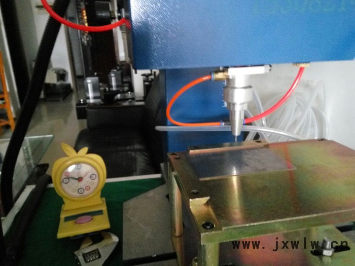 成都VIN打碼機，發(fā)動機號打標機，氣動打標機，打碼機**
