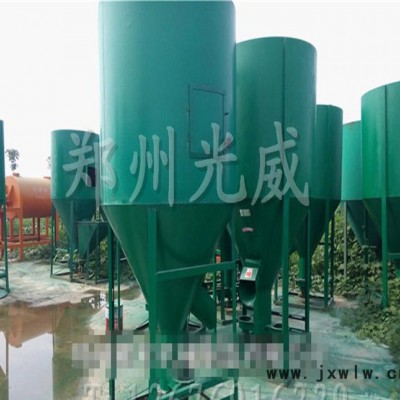 現貨飼料混合設備 新型飼料攪拌粉碎機 自吸式飼料混合機價格
