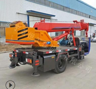 農(nóng)用園林小吊車時風(fēng)五征自建房三輪吊車3噸5噸移樹吊車柴油起重機