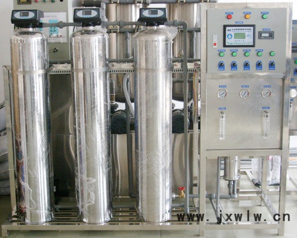 1500G全自動(dòng)不銹鋼純水機(jī)單價(jià)為18000元一臺(tái)