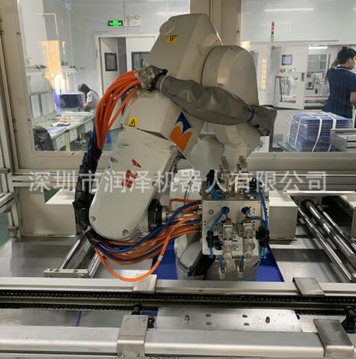 自動分揀機器臂 視覺移印鐳雕切割碼垛機械手工業(yè)智能設備廠家